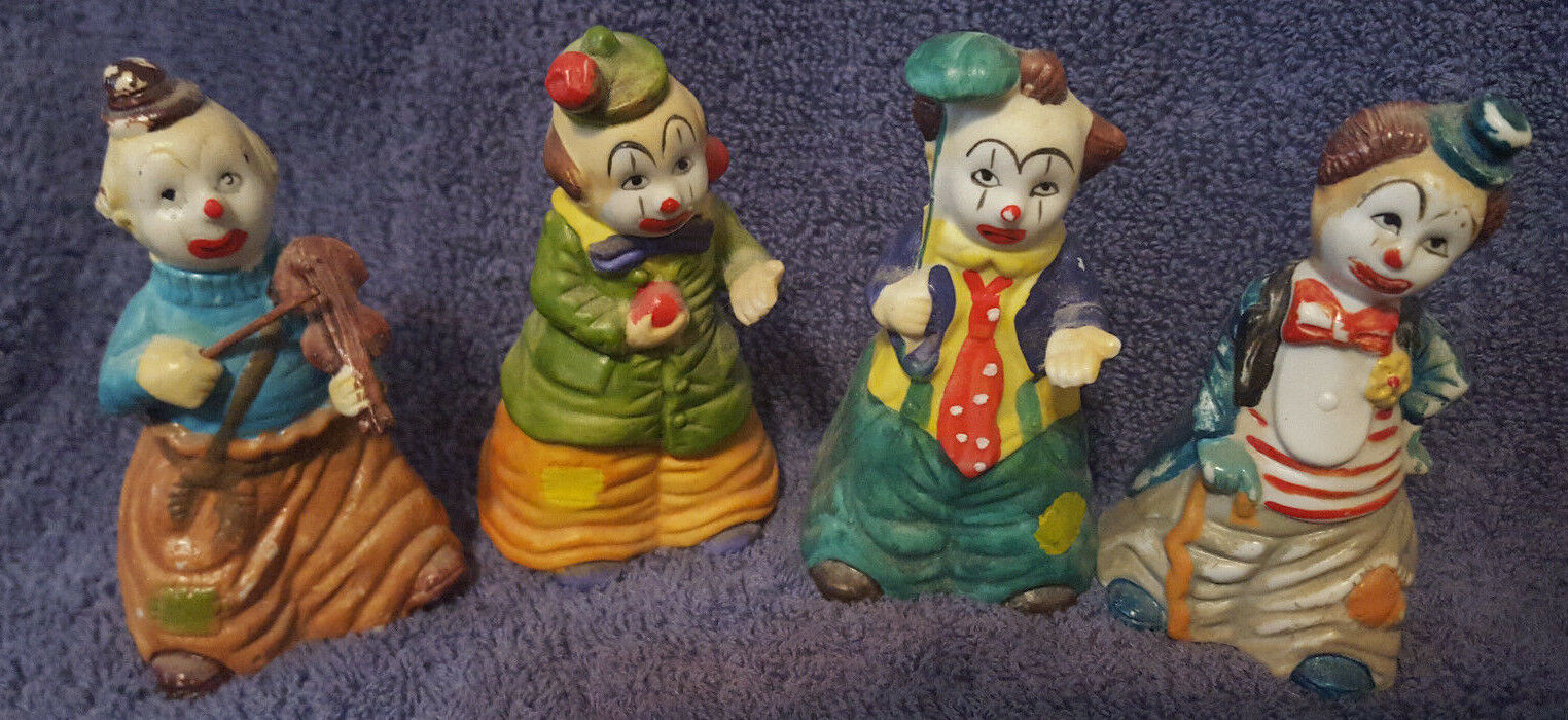 VINTAGE PORCELAIN CLOWN